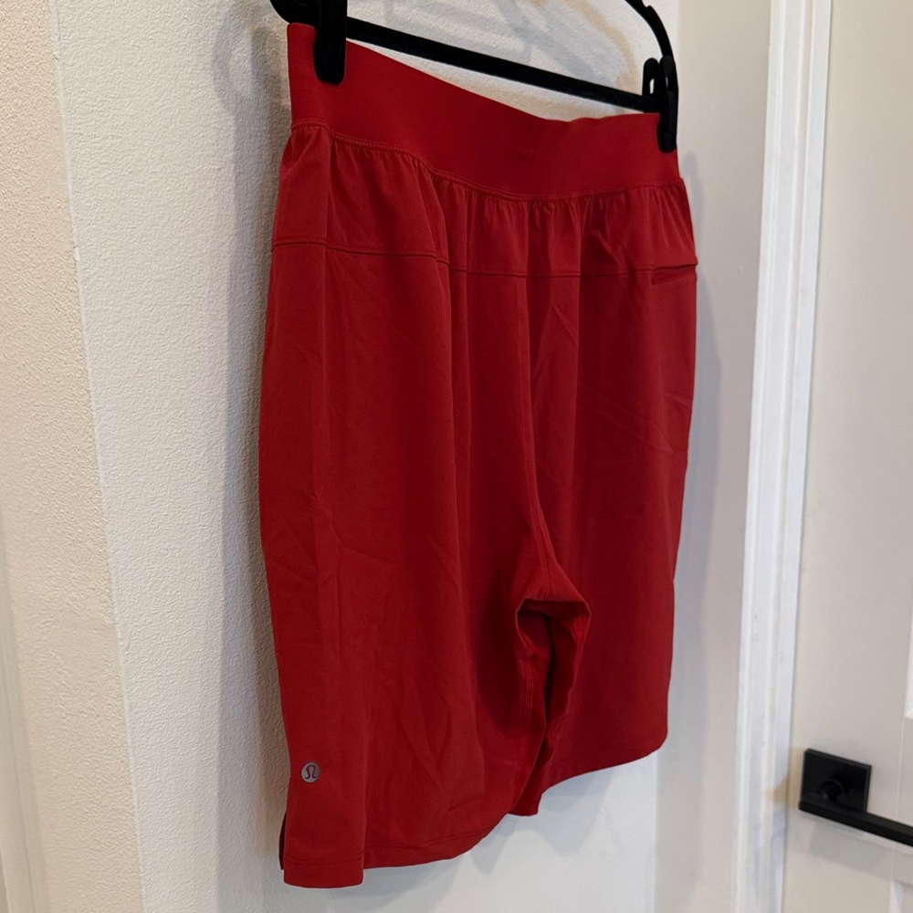 Men’s lululemon 9” shorts